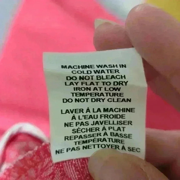 Margaret M Red Geometric Flower Print Size Small - Picture 4 of 4